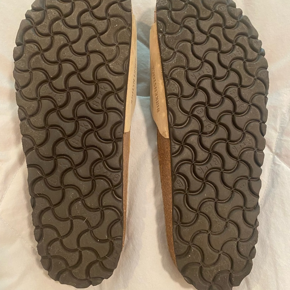 Birkenstock Tan Sandals with Gold Buckle - Picture 3 of 3